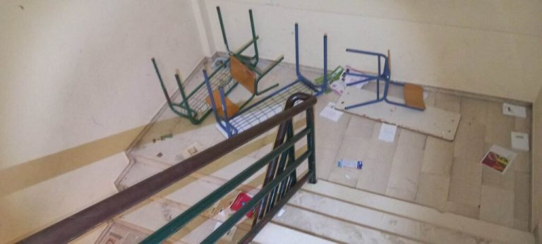 Σοκ στον Βόλο: Έπεσαν σοβάδες σε αίθουσα Δημοτικού σχολείου [Βίντεο]