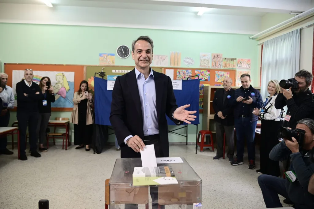 Εκλογές 2023: Ψήφισε ο Κυριάκος Μητσοτάκης – «Ψηφίζουμε για ένα καλύτερο μέλλον και μία ισχυρή