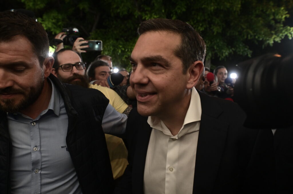 Η πολιτική κατάρρευση του Τσίπρα – Βαθιά εσωκομματική κρίση στον ΣΥΡΙΖΑ