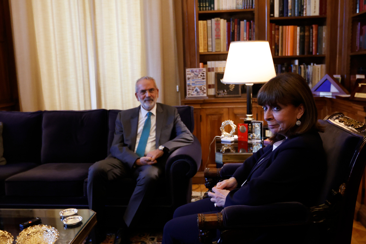 Εκλογές 2023: Στο Προεδρικό Μέγαρο ο Ιωάννης Σαρμάς - Αναλαμβάνει υπηρεσιακός πρωθυπουργός