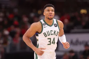 Γιάννη Αντετοκούνμπο