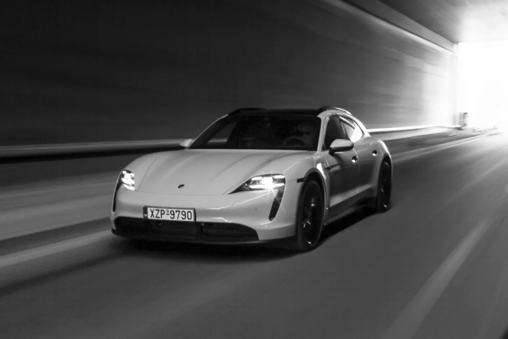 Επόμενος στόχος για την Porsche τα EV με 1.300 χλμ. αυτονομίας