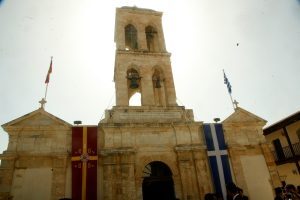 Αγίου Πνεύματος 2025: Πότε πέφτει – Για ποιους είναι τριήμερο