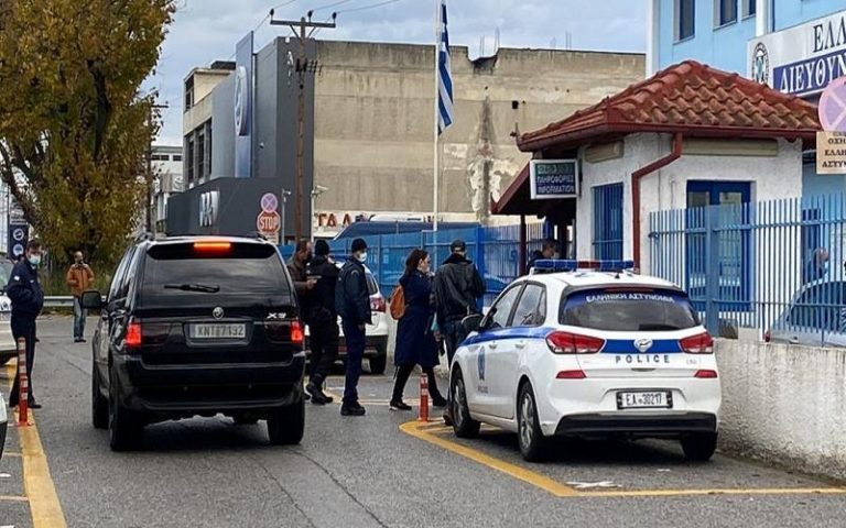 Θεσσαλονίκη: Στο εδώλιο 11 κατηγορούμενοι για την αρπαγή γυμνασιάρχη στο Αιγίνιο Πιερίας