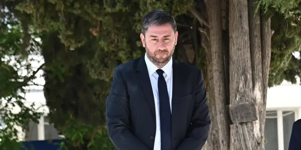 Ανδρουλάκης: Οι αξίες των προγόνων μας να είναι η πυξίδα για να κάνουμε την πατρίδα μας πιο ισχυρή