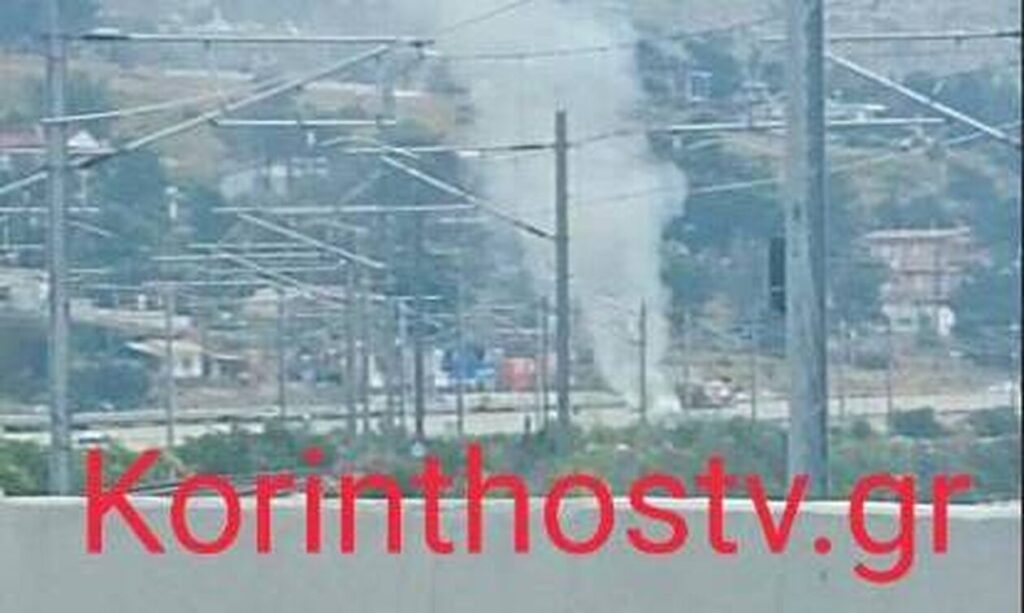 Φωτιά σε εν κινήσει αυτοκίνητο στην εθνική οδό Αθηνών-Κορίνθου στο ύψος της Κινέτας – Κλειστή η ΛΕΑ