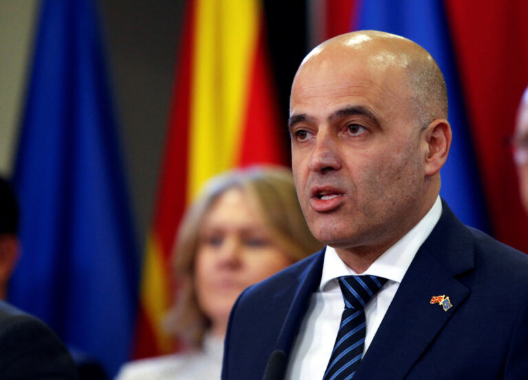 «Η Βουλγαρία μας αντιμετωπίζει όπως η Ρωσία την Ουκρανία» λέει ο πρωθυπουργός της Βόρειας Μακεδονίας