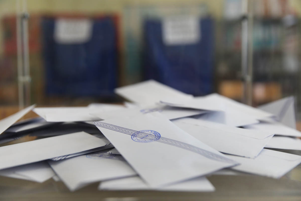 Bloomberg Δημοσκόπηση