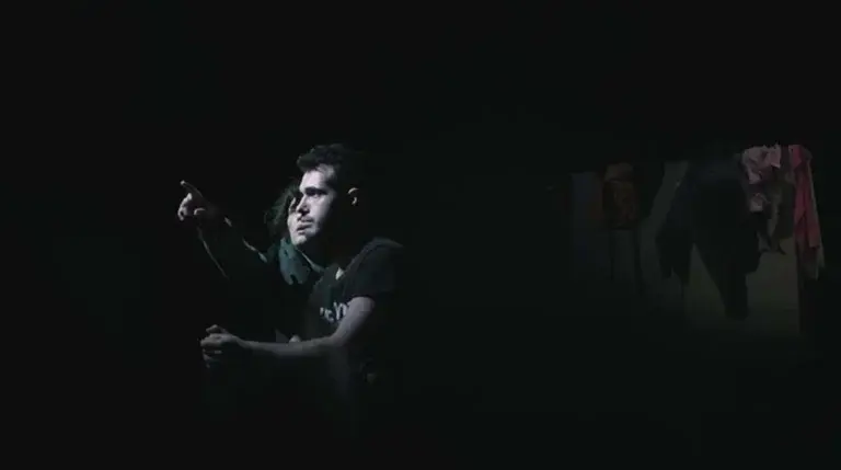 Η ζωή του Βαγγέλη Γιακουμάκη επί σκηνής – «Να κρατήσουμε ζωντανή τη μνήμη του Βαγγέλη»