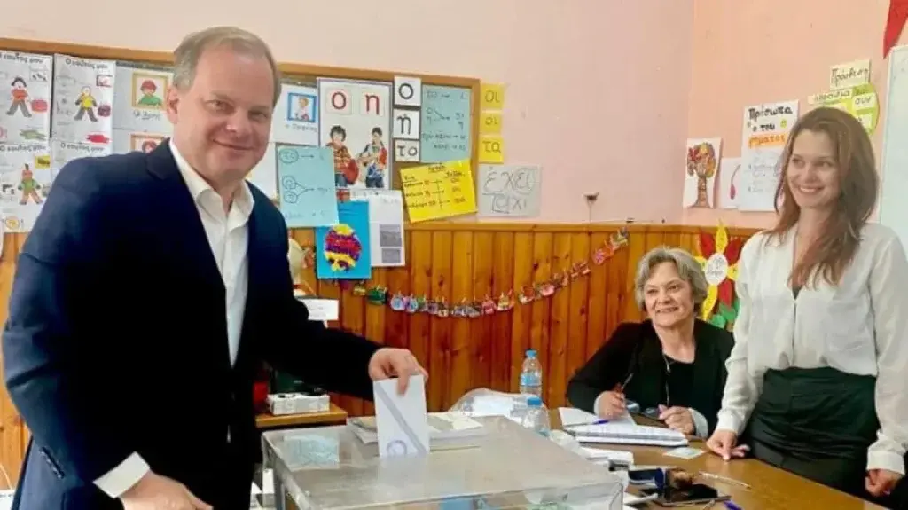 Εκλογές 2023: Ψήφισε ο Κώστας Αχ. Καραμανλής – «Σας ευχαριστώ για την υποστήριξή σας»