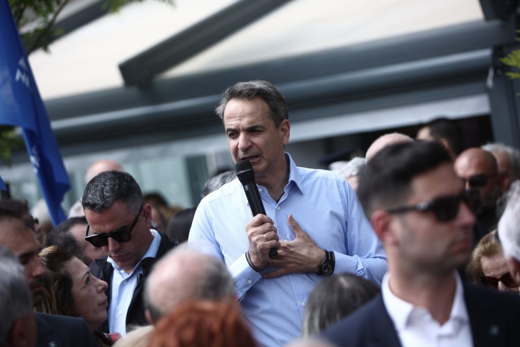 Μητσοτάκης: «Τσίπρας και Βαρουφάκης να λογοδοτήσουν και να ζητήσουν συγνώμη από όλους τους δημοκρατι