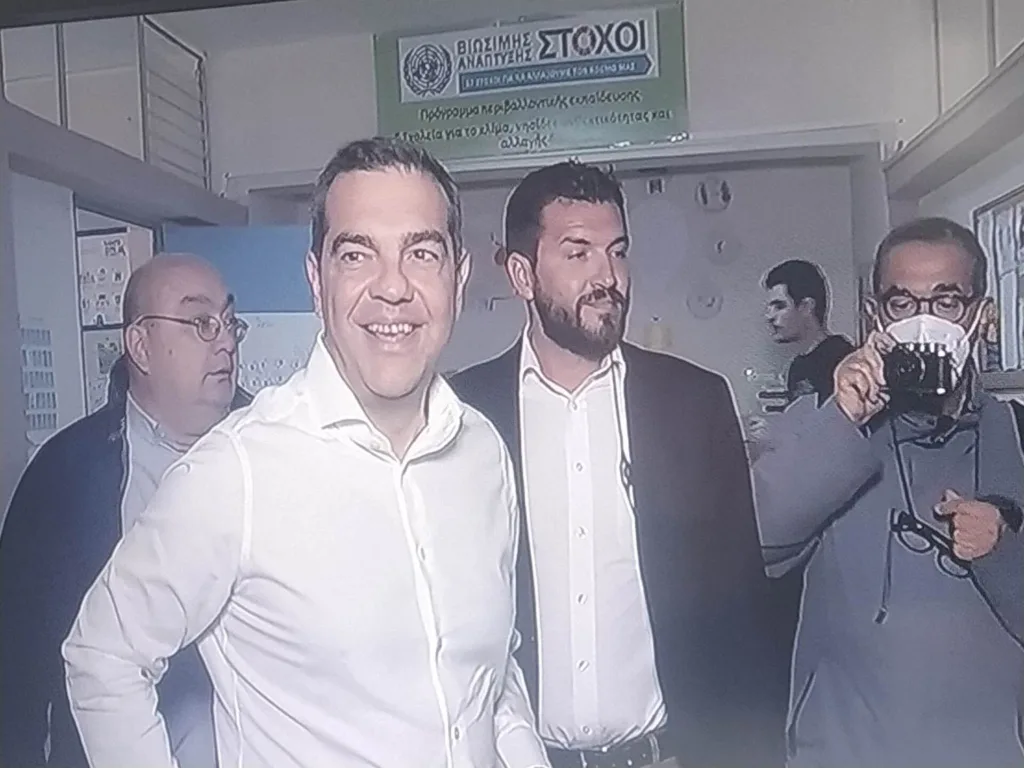 Εκλογές 2023: Ψήφισε ο πρόεδρος του ΣΥΡΙΖΑ ΠΣ, Αλέξης Τσίπρας – «Να γιορτάσουμε απόψε την έλευση της ελπίδας»