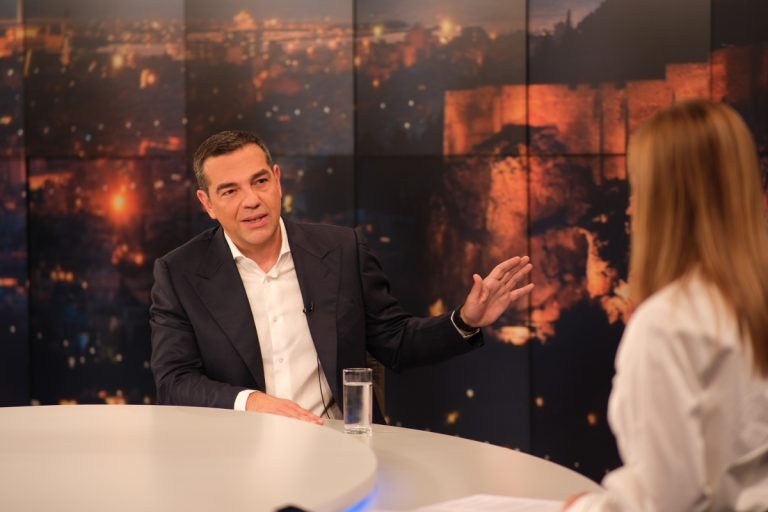 Αλέξης Τσίπρας: Πάλι έριξε τις ευθύνες στο λαό