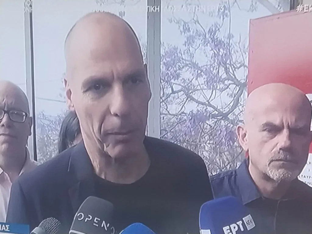 Εκλογές 2023: Ψήφισε ο Γιάνης Βαρουφάκης – «Η Δημοκρατία μας είναι κολοβή»