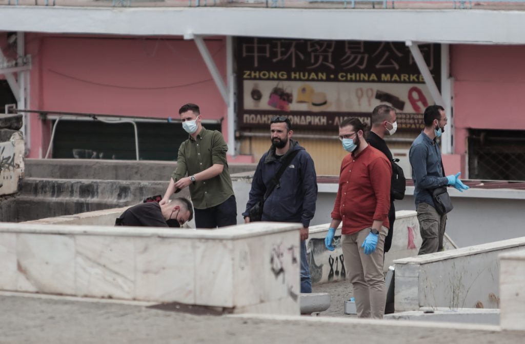 Δολοφονία στη Βαρβάκειο: Ληστεία βλέπουν οι αρχές – Μυστήριο με την ταυτότητά της νεκρής