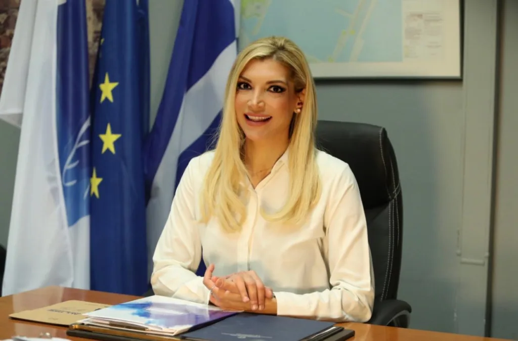 Χριστίνα Τσιλιγκίρη: «Άλλαξε ο Μανωλιός κι έβαλε τα ρούχα του αλλιώς»