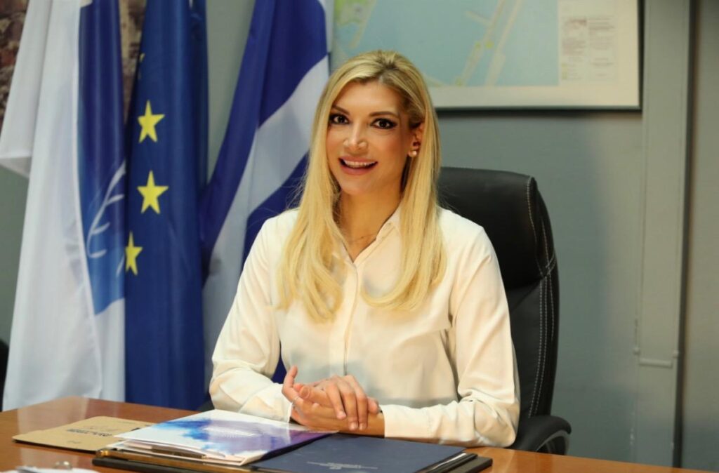 Χριστίνα Τσιλιγκίρη: «Άλλαξε ο Μανωλιός κι έβαλε τα ρούχα του αλλιώς»