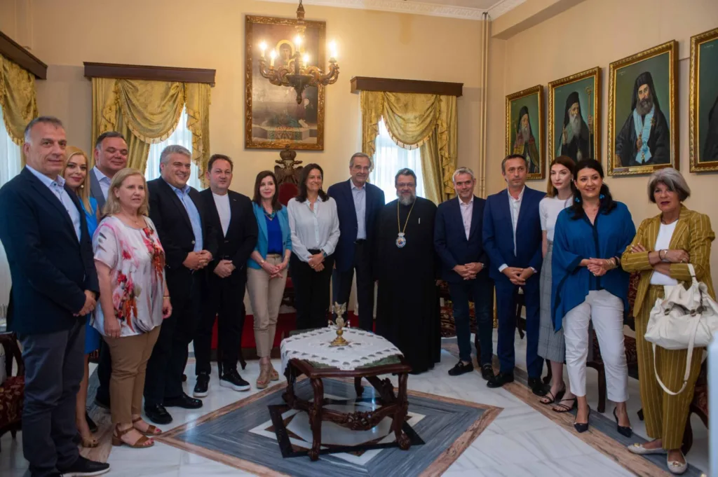 Στελέχη της ΝΔ στον Μεσσηνίας Χρυσόστομο προεξάρχοντος του πρώην πρωθυπουργού Αντώνη Σαμαρά