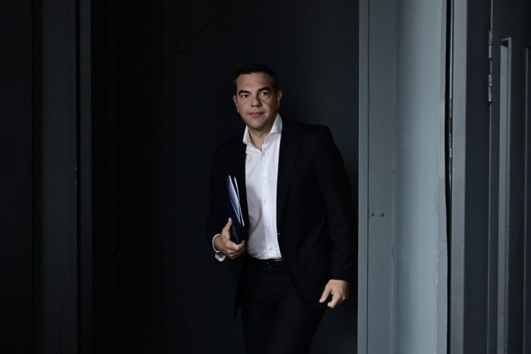 ΣΥΡΙΖΑ: Ο Τσίπρας σε ρόλο… ντελάλη