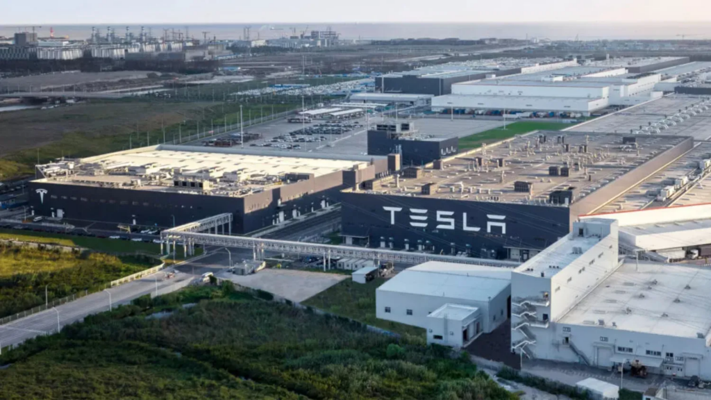 Tesla: Επενδύει 4,5 δισ. ευρώ για νέο γίγα-εργοστάσιο στην Ευρώπη