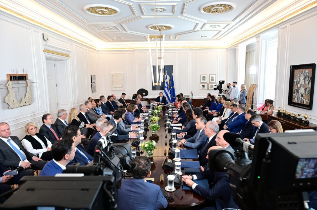 Αυτοδιοικητικές εκλογές: Ο γαλάζιος χάρτης και οι αναταράξεις σε ΣΥΡΙΖΑ – ΠΑΣΟΚ
