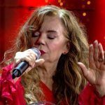 Έξαλλη η Ελένη Δήμου: Διέψευσε είδηση που έγραφαν ότι έχει πεθάνει – «Ντροπή για μερικά likes»