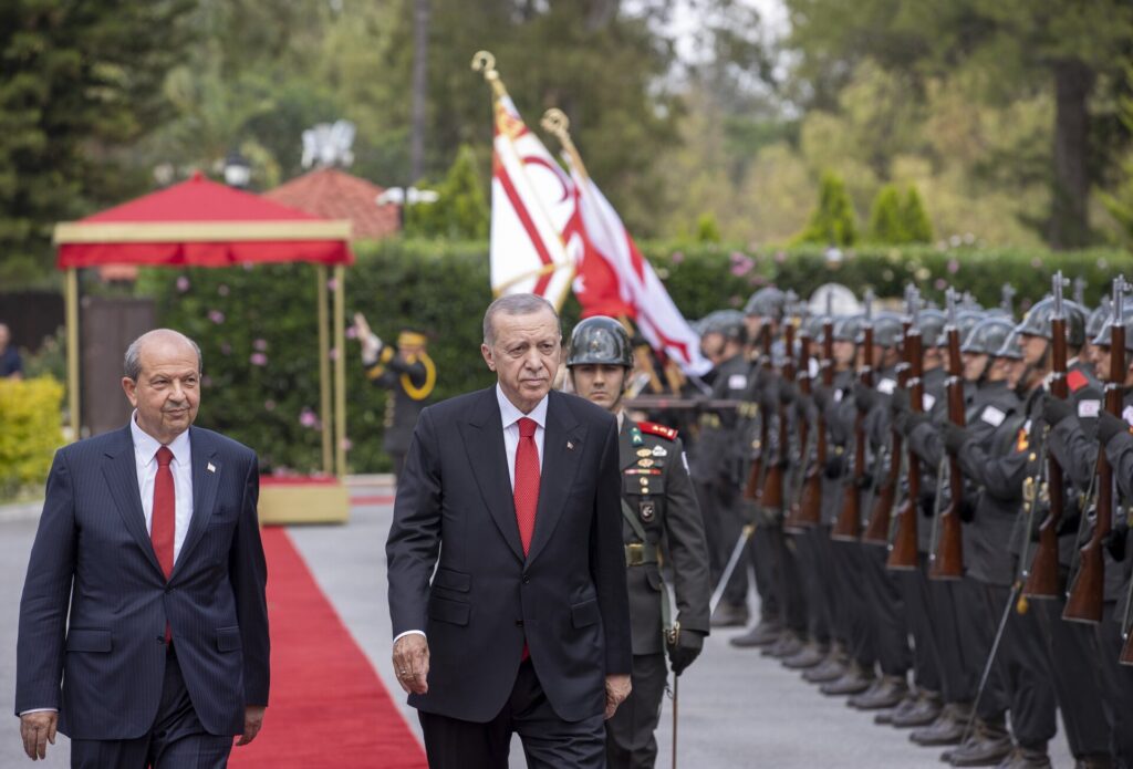 Ερντογάν: Οι πρώτες μετεκλογικές απειλές σε βάρος της Ελλάδας – «Αν δεν θέλουν ειρήνη στο Αιγαίο, θα εφαρμόσουμε άλλες πολιτικές»