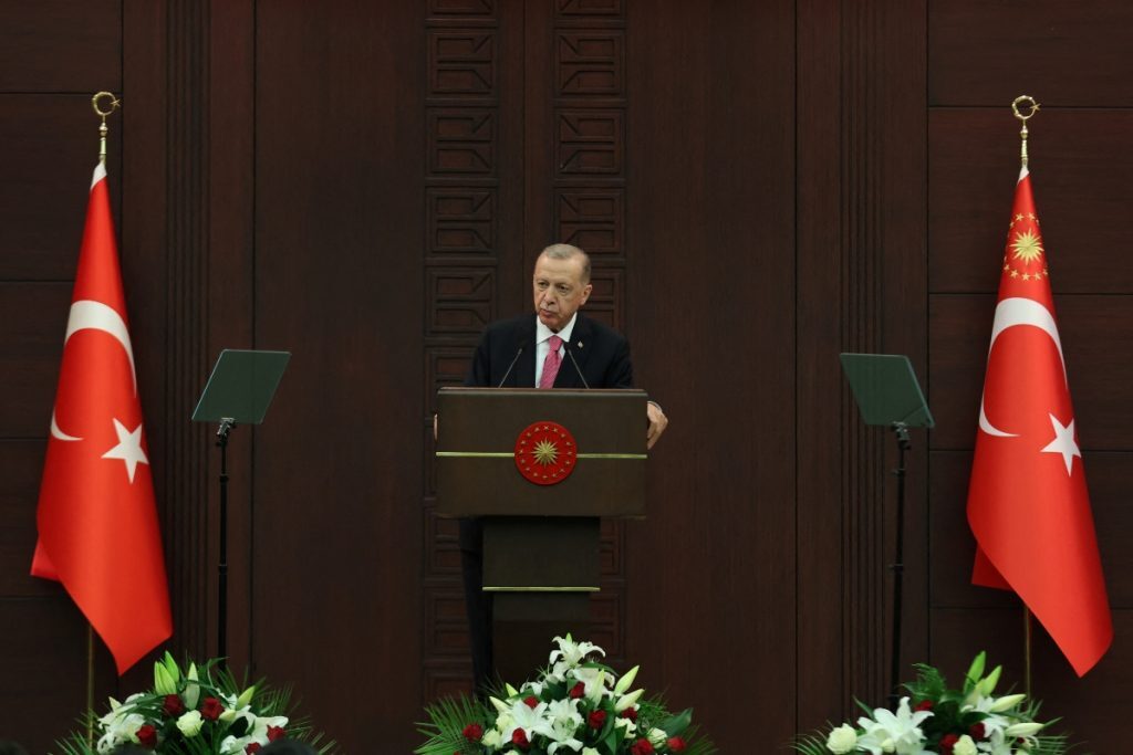 Τουρκία: Αυτή είναι η νέα κυβέρνηση Ερντογάν – Εκτός Ακάρ, Τσαβούσογλου και Σοϊλού – Ποιοι τους αντικαθιστούν