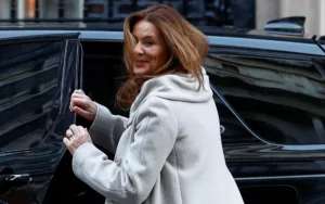 σχολεία μαθητές υπουργός Βρετανία