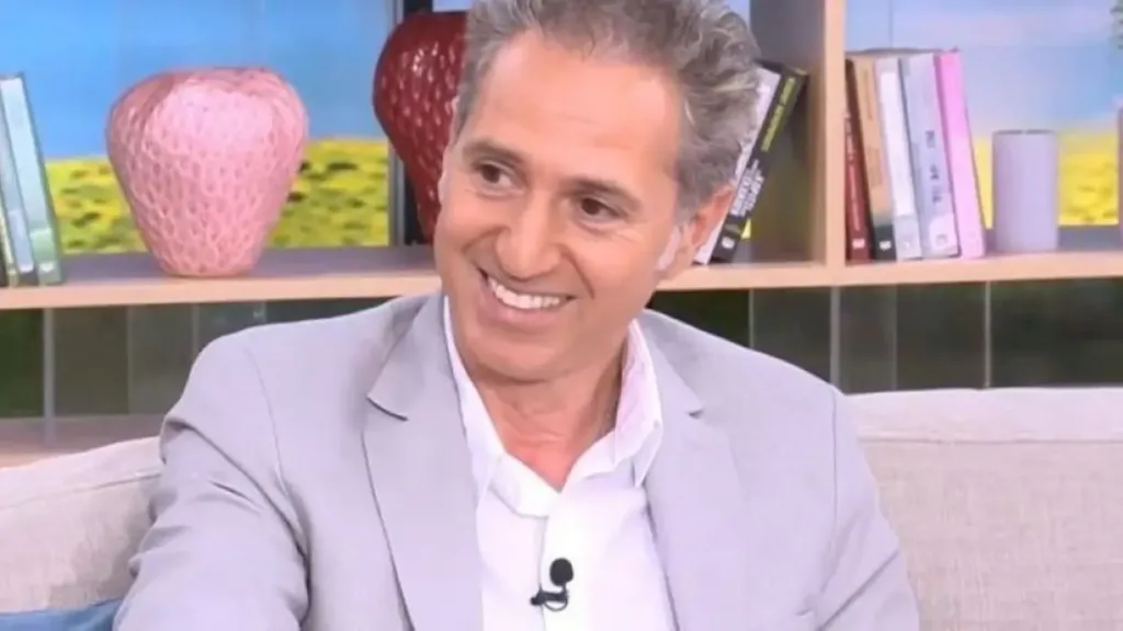 Δημήτρης Κόκοτας: Σημάδι ανάκαμψης για τον τραγουδιστή – «Του είπα χρόνια πολλά και αντέδρασε»