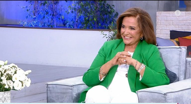 Ντόρα Μπακογιάννη για Σία Κοσιώνη: «Είναι θησαυρός, η καλύτερη νύφη του κόσμου» [Βίντεο]