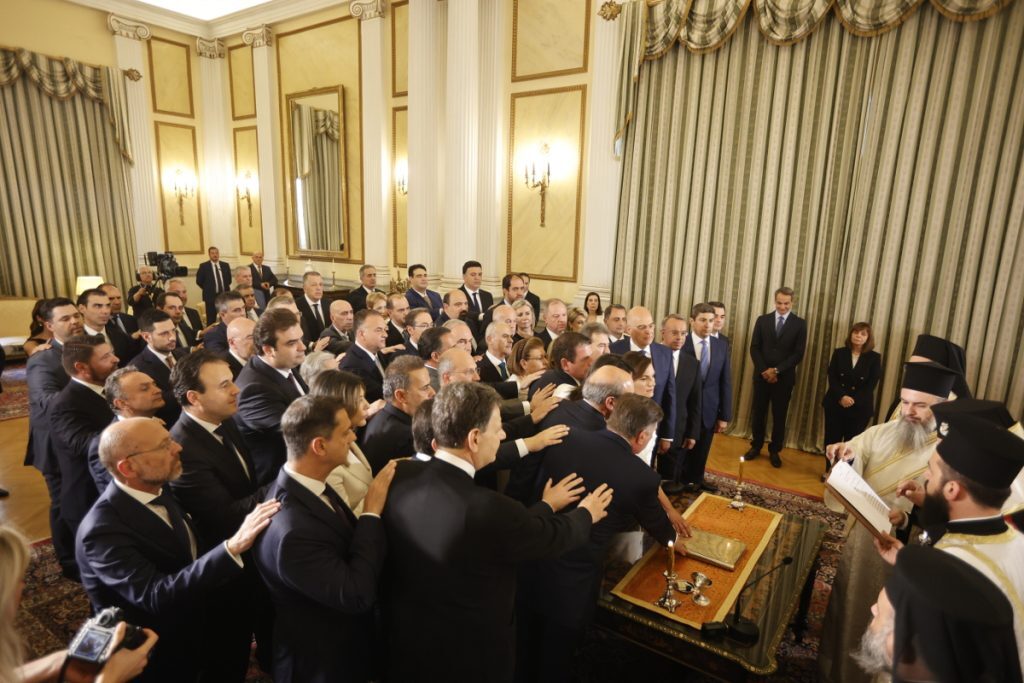 Η ορκωμοσία και η επέτειος