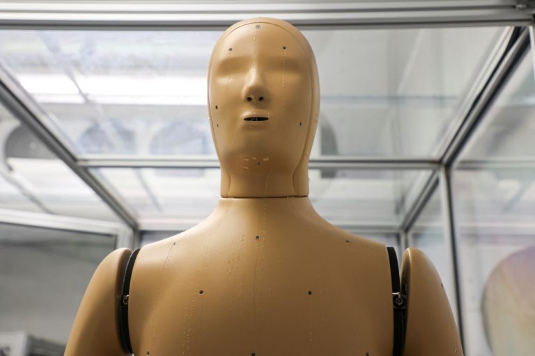 Επιστήμονες δημιούργησαν το πρώτο ρομπότ που αναπνέει και ιδρώνει
