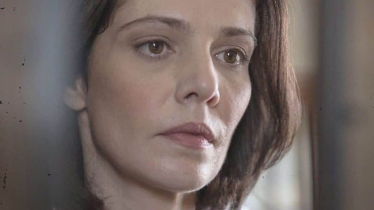 Σασμός: Ο παπά Μιχάλης κάνει «κομμάτια» την Βασιλική – Της αποκαλύπτει όλη την αλήθεια