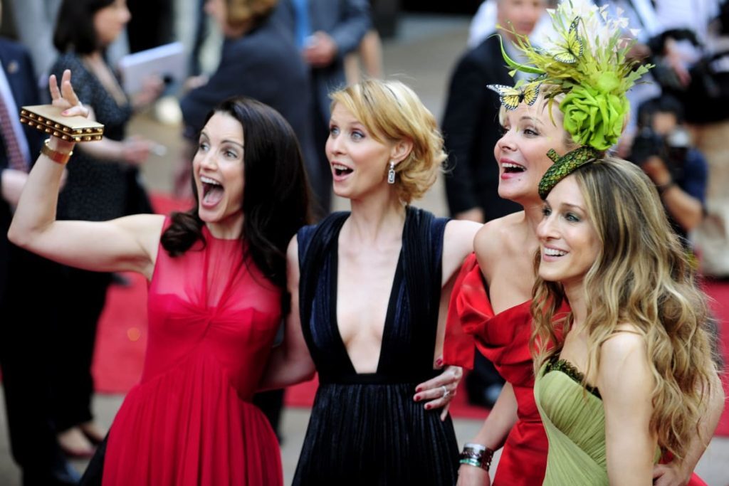Sex and The City: Η «Σαμάνθα» επιστρέφει και η Σάρα Τζέσικα Πάρκερ «σπάει» την σιωπή της για την κόν