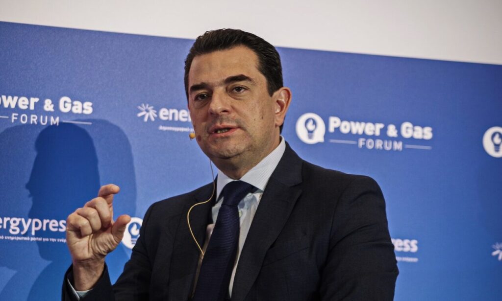 Σκρέκας: Συνεχίζουμε αποφασιστικά τη μάχη κατά της ακρίβειας