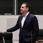 «Μούδιασμα» στο επιτελείο Τσίπρα από τις δημοσκοπήσεις