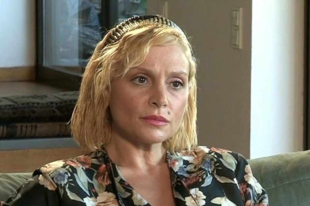 Ελεωνόρα Ζουγανέλη: «Με ενοχλεί να μιλάει ο πατέρας μου για την προσωπική μου ζωή» [Βίντεο]