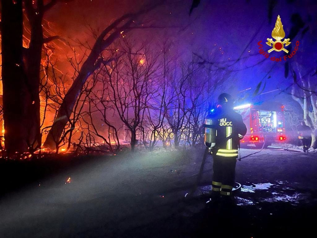 Ιταλία: Οι πυροσβέστες πραγματοποίησαν 4.000 επιχειρήσεις το τελευταίο τριήμερο