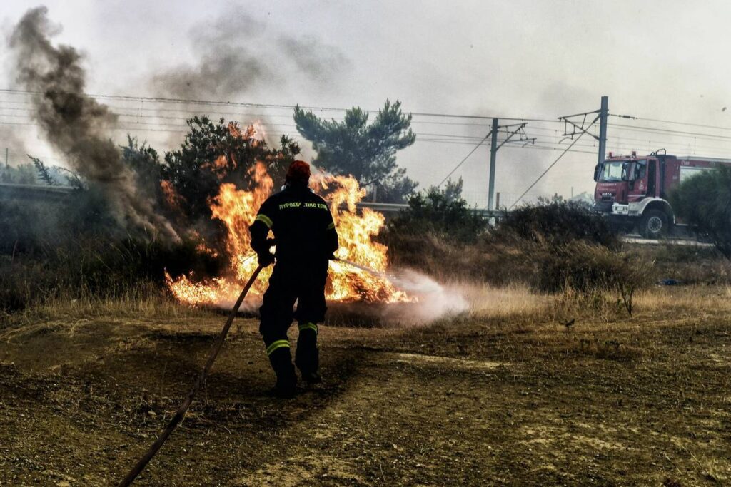 Φωτιά στην Μάνδρα: Συνελήφθη ύποπτος