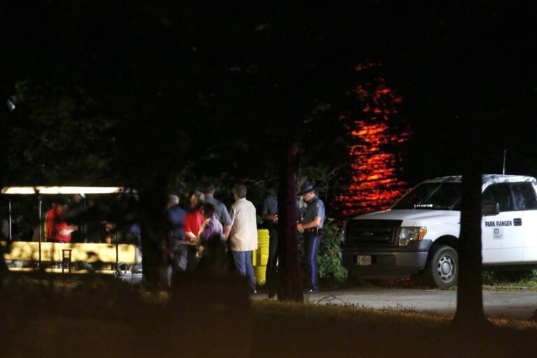 ΗΠΑ: 10 νεκροί & 38 τραυματίες σε τρία ξεχωριστά περιστατικά μαζικών πυροβολισμών [Βίντεο]