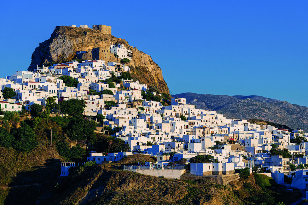Ταξίδι στη Σκύρο: Τι θα δείτε, τι θα φάτε και που θα μείνετε