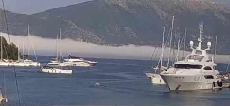 Καύσωνας «Κλέων»: Το λευκό εντυπωσιακό «σύννεφο» στην Ιθάκη [εικόνες]