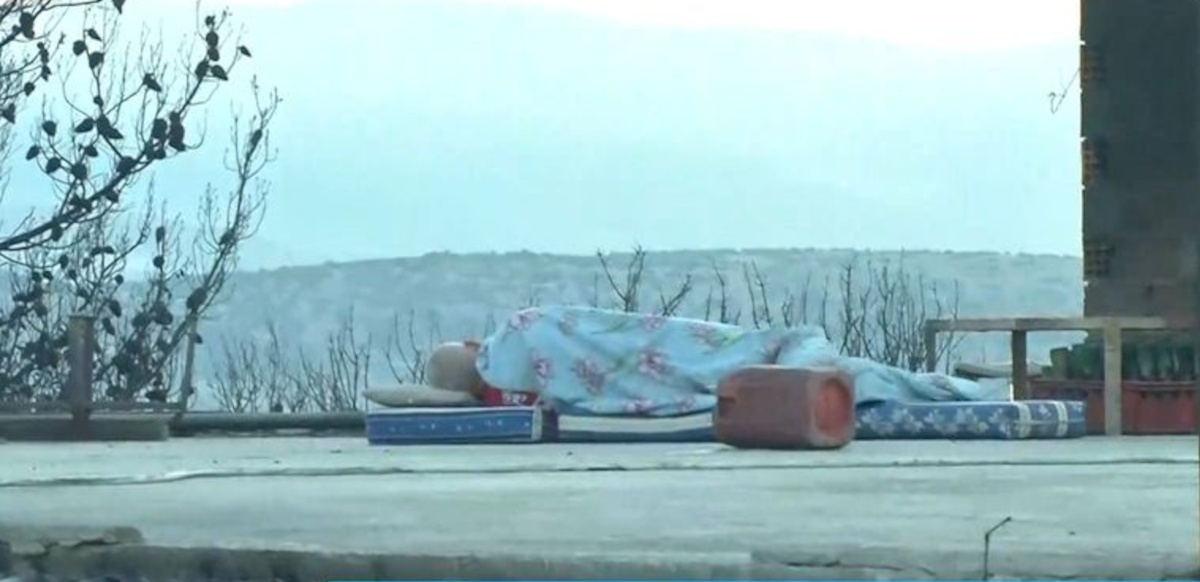 Φωτιά στη Μάνδρα