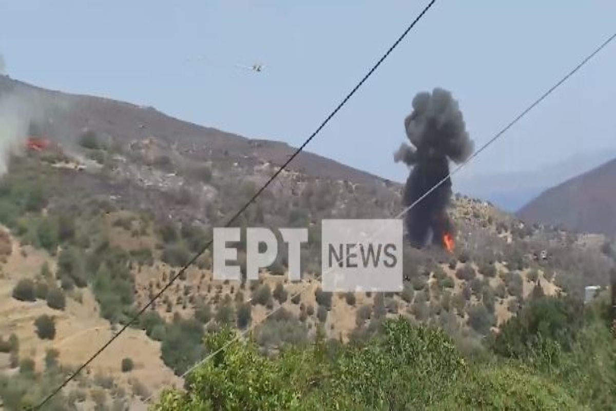 Κάρυστος: Σοκαριστικό βίντεο - Η στιγμή που πέφτει το καναντέρ, αγωνία για το πλήρωμα