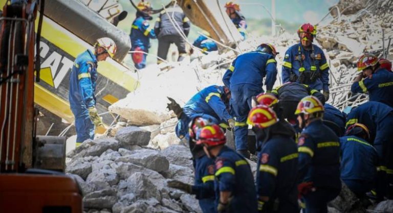Κατάρρευση γέφυρας στην Πάτρα: Προθεσμία να απολογηθούν πήραν οι συλληφθέντες – Σε εξέλιξη οι έρευνες στα συντρίμμια