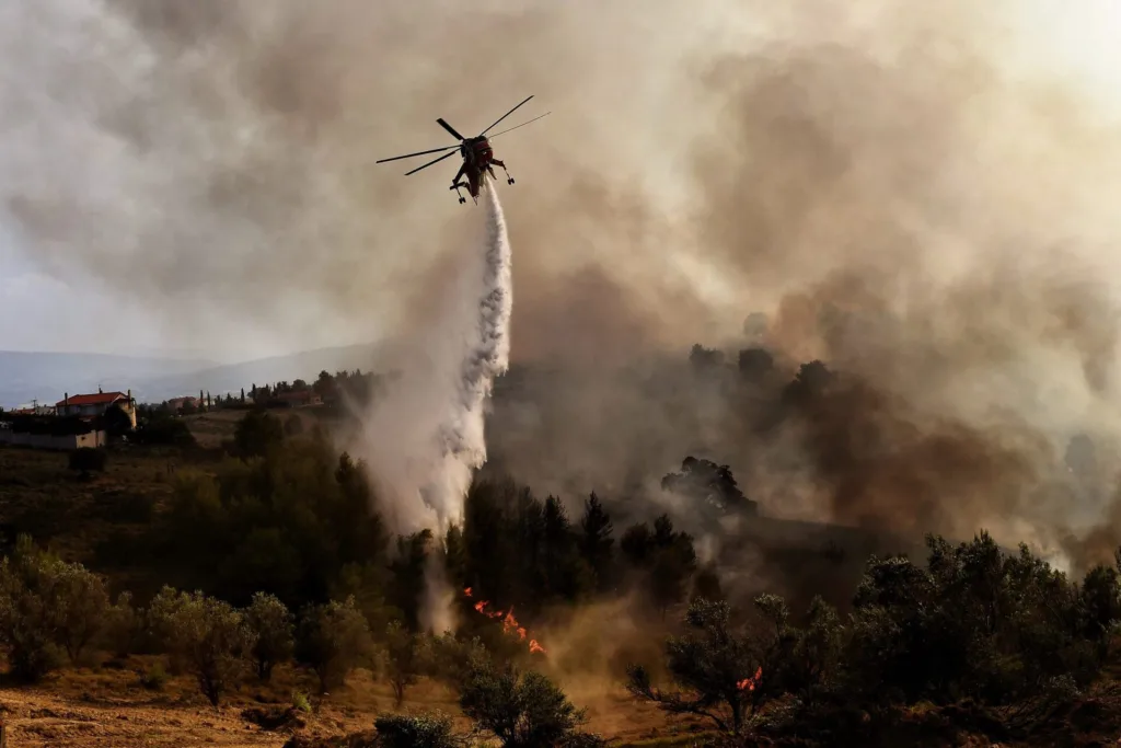 Καναδάς: Νεκρός ο πιλότος σε συντριβή ελικοπτέρου – Επιχειρούσε σε κατάσβεση πυρκαγιάς