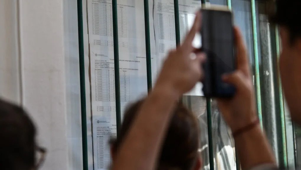 Ανατροπές στις βάσεις έφεραν οι υποψήφιοι