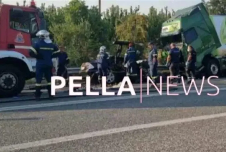 Έδεσσα: Συγκλονίζουν οι πρώτες φωτογραφίες από το τροχαίο με τους 5 νεκρούς