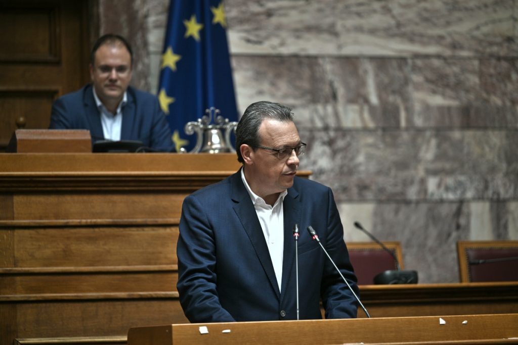 Φάμελλος: Η κατάσταση έχει φτάσει στο απροχώρητο – Δεν θα αποκλείσω τον Κασσελάκη αν εκλεγώ
